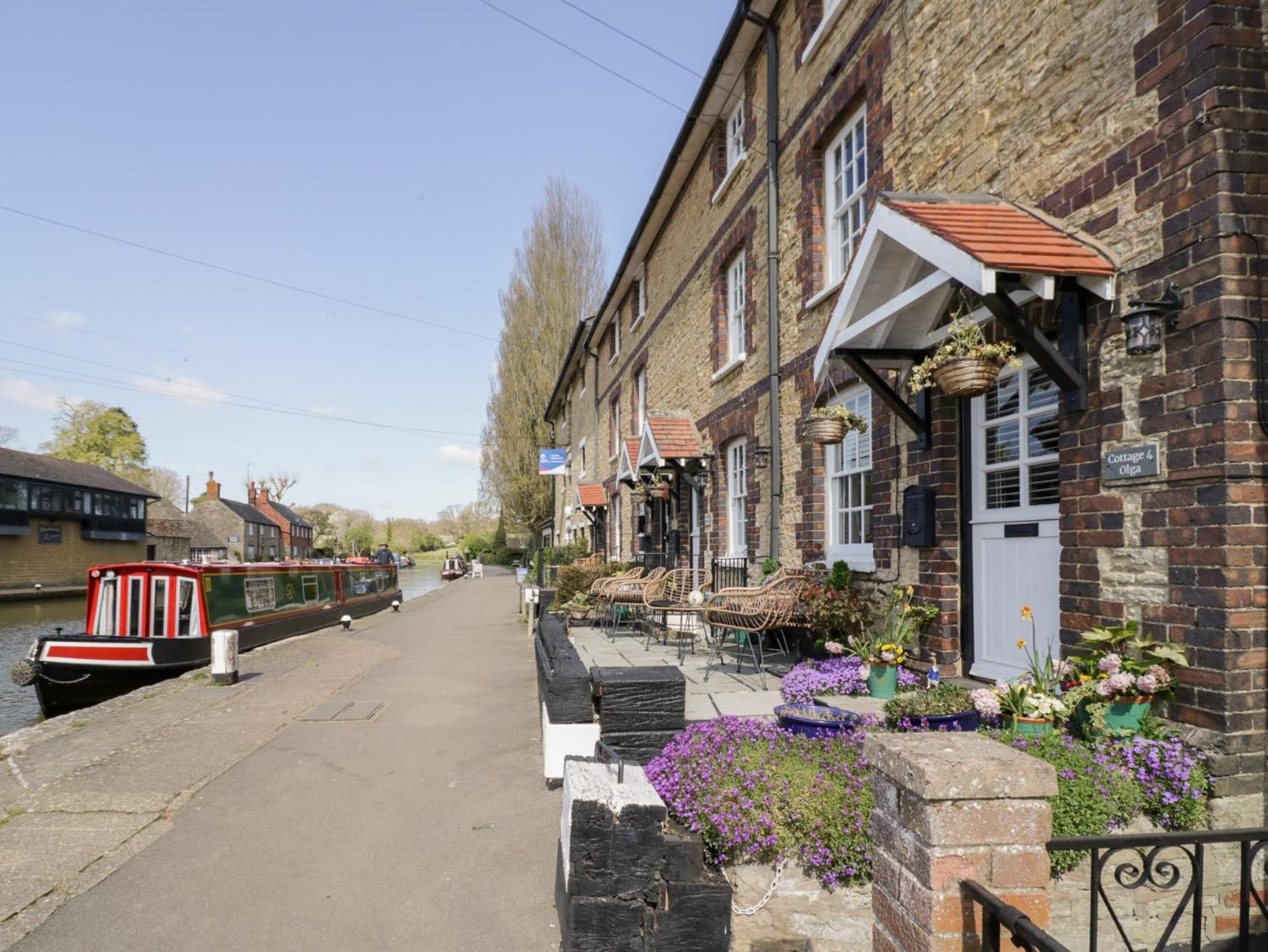 4 Canalside Cottages Towcester Exteriör bild